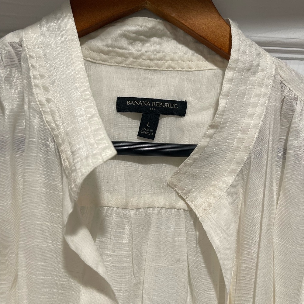 Banana Republic Cream Textured Blouse